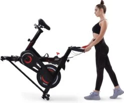 Indoor Cycling Fiets Met Magnetische Weerstand - Stationaire Cardiogym Hometrainer - 6 Kg Vliegwiel En Verstelbaar Comfortabel Zitje - Zwart En Rood 22 Indoor Cycling Fiets Met Magnetische Weerstand - Stationaire Cardiogym Hometrainer - 6 Kg Vliegwiel En Verstelbaar Comfortabel Zitje - Zwart En Rood -Fit Gear Verkoop 1200x1003