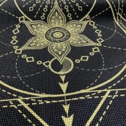 Love Generation ● Design Yoga Mat ● Fitness Mat ● Sacred Print ● Zwart -Fit Gear Verkoop 1200x1200 1313