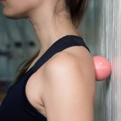 Navaris Lacrosse Massageballen - 2x Triggerpoint Massage Bal Voor Rug, Benen En Nek - Fascia Ballen Voor Zelfmassage - Diameter 6 Cm - Hard En Zacht -Fit Gear Verkoop 1200x1200 1399