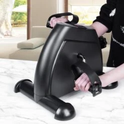 Uten - Mini Bureaufiets - Stoelfiets - Met Computer Deskbike - Bewegingstrainer Met Verstelbare Weerstand - Met LCD Display Inclusief Anti-Slipmat Mini Hometrainer - (6 Functies - Zwart) -Fit Gear Verkoop 1200x1200 499