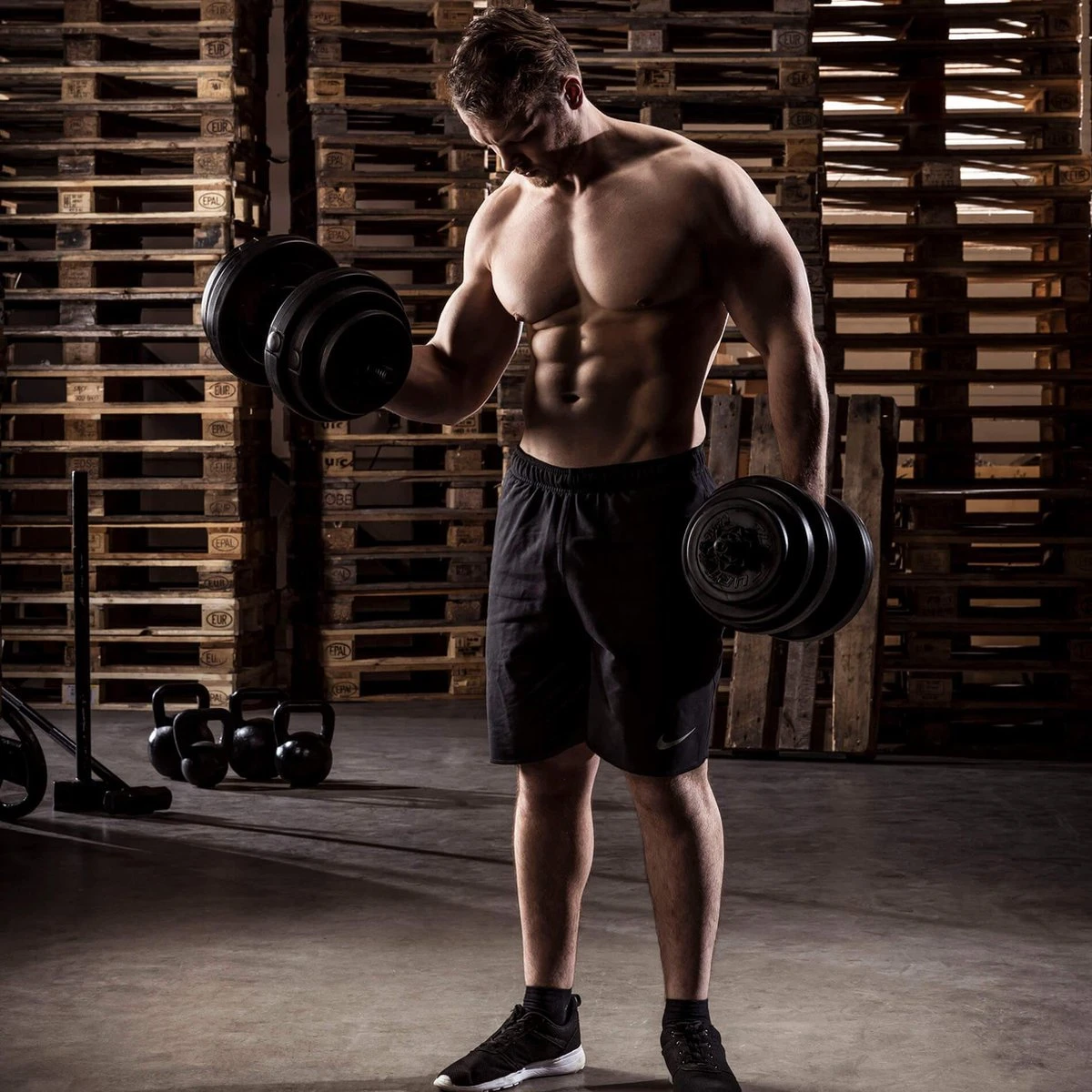 Tunturi Gewichten - Halterset - Dumbbell Set - 2 Stuks - Totaal 28kg - Zwart - Vinyl - Incl. Gratis Fitness App 10 Tunturi Gewichten - Halterset - Dumbbell Set - 2 Stuks - Totaal 28kg - Zwart - Vinyl - Incl. Gratis Fitness App - Afbeelding 8