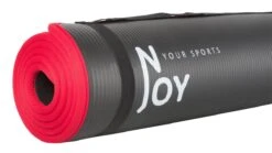 Njoy Your Sports Sportmat - Yogamat - Fitness Mat - Fitnessmat Voor Thuis - Extra Dikke Sportmat - Zachtschuim - Antislip - Zwart/Rood - 185 X 61cm 12 Njoy Your Sports Sportmat - Yogamat - Fitness Mat - Fitnessmat Voor Thuis - Extra Dikke Sportmat - Zachtschuim - Antislip - Zwart/Rood - 185 X 61cm -Fit Gear Verkoop 1200x677 1