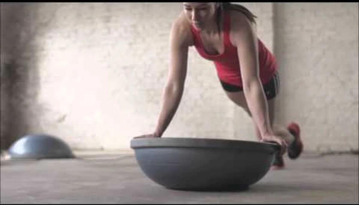 BOSU Balance Trainer PRO - Buikspiertrainer - Houdingstrainer - Balanstrainer - Balans - Coordinatie 13 BOSU Balance Trainer PRO - Buikspiertrainer - Houdingstrainer - Balanstrainer - Balans - Coordinatie - Afbeelding 11