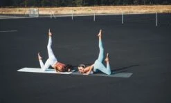 Tunturi TPE Yogamat - Fitnessmat 4mm Dik - Zwart Koord - Blauw - Incl. Gratis Fitness App -Fit Gear Verkoop 1200x724 2