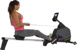 Tunturi Star Fit R100 Roeitrainer - Roeimachine Met 24 Weerstandsniveaus - Roeiapparaat Voor Thuis - Opklapbaar - Kleur: Zwart 15 Tunturi Star Fit R100 Roeitrainer - Roeimachine Met 24 Weerstandsniveaus - Roeiapparaat Voor Thuis - Opklapbaar - Kleur: Zwart -Fit Gear Verkoop 1200x787