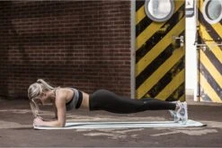 Tunturi TPE Yogamat - Fitnessmat 4mm Dik - Zwart Koord - Blauw - Incl. Gratis Fitness App -Fit Gear Verkoop 1200x802 5