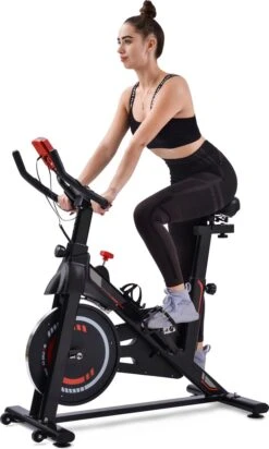 Indoor Cycling Fiets Met Magnetische Weerstand - Stationaire Cardiogym Hometrainer - 6 Kg Vliegwiel En Verstelbaar Comfortabel Zitje - Zwart En Rood 23 Indoor Cycling Fiets Met Magnetische Weerstand - Stationaire Cardiogym Hometrainer - 6 Kg Vliegwiel En Verstelbaar Comfortabel Zitje - Zwart En Rood -Fit Gear Verkoop 719x1200 2
