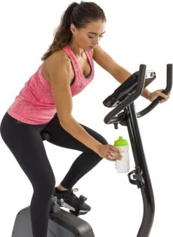 Tunturi Star Fit E100 HR I Plus Hometrainer - Ergometer - Fitnessfiets - Bluetooth - 21 Trainingsprogramma's - 16 Weerstandniveaus - Kleur: Zwart -Fit Gear Verkoop 878x1200