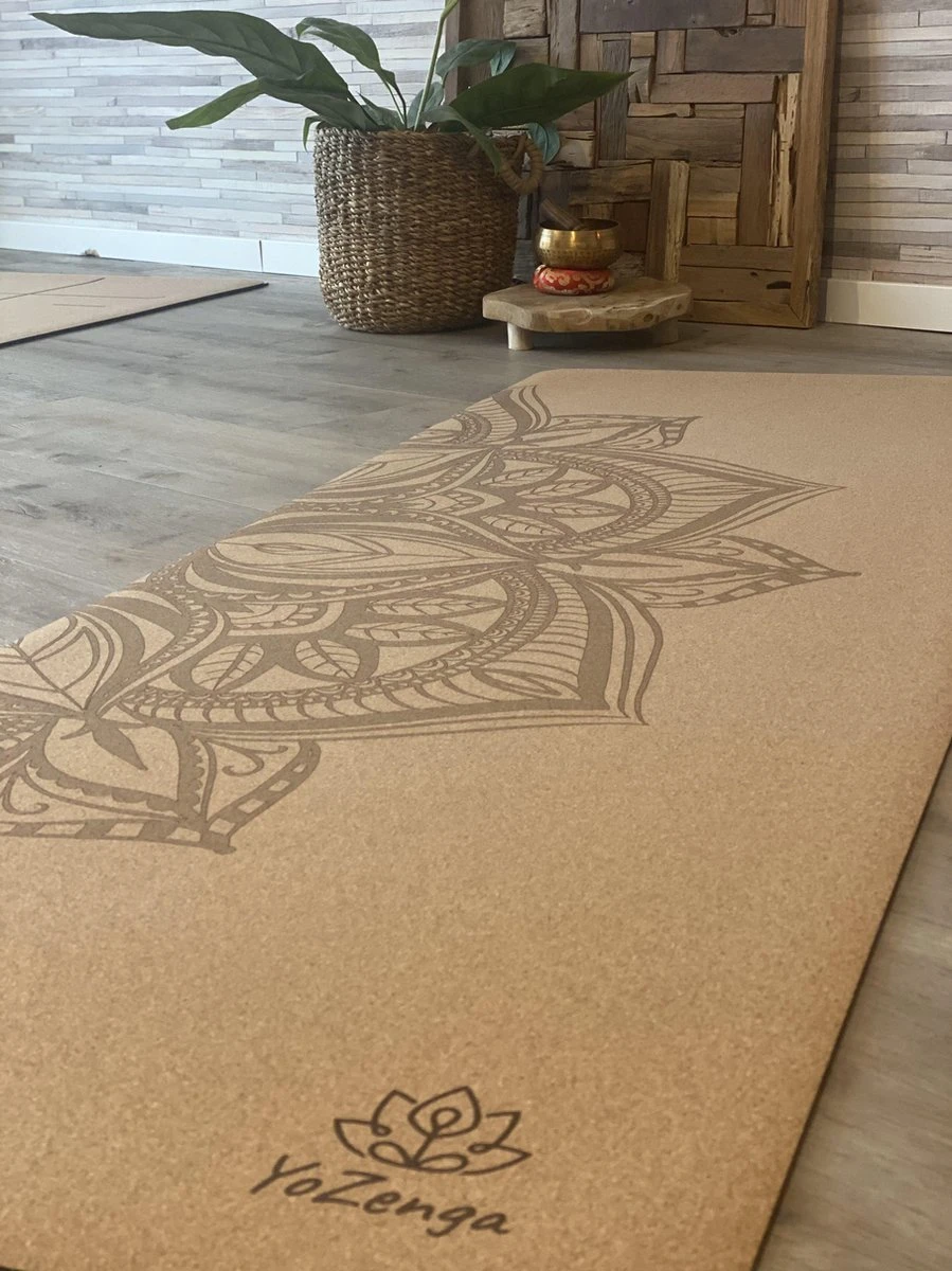 YoZenga Premium Yoga Mat Natuurlijk Kurk Mandala | Inclusief Gratis Draagriem 7 YoZenga Premium Yoga Mat Natuurlijk Kurk Mandala | Inclusief Gratis Draagriem - Afbeelding 5